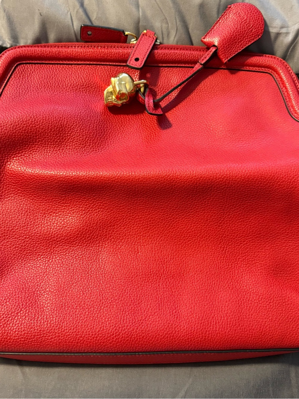 Authentic Alexander McQueen Skull Padlock Clutch - Picture 4 of 11